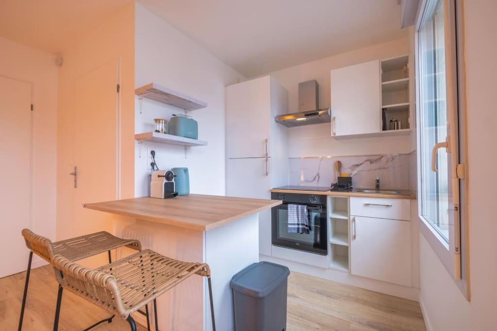 Ferienwohnung Le Jeroboam Reims Exterior foto