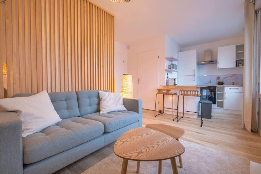Ferienwohnung Le Jeroboam Reims Exterior foto